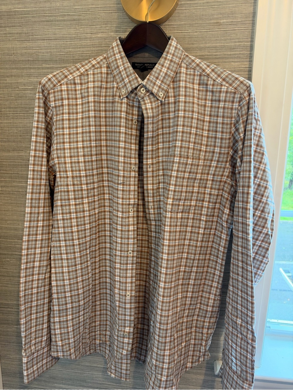 Banana Republic Men's Plaid Button-Down Shirt - Brown & White